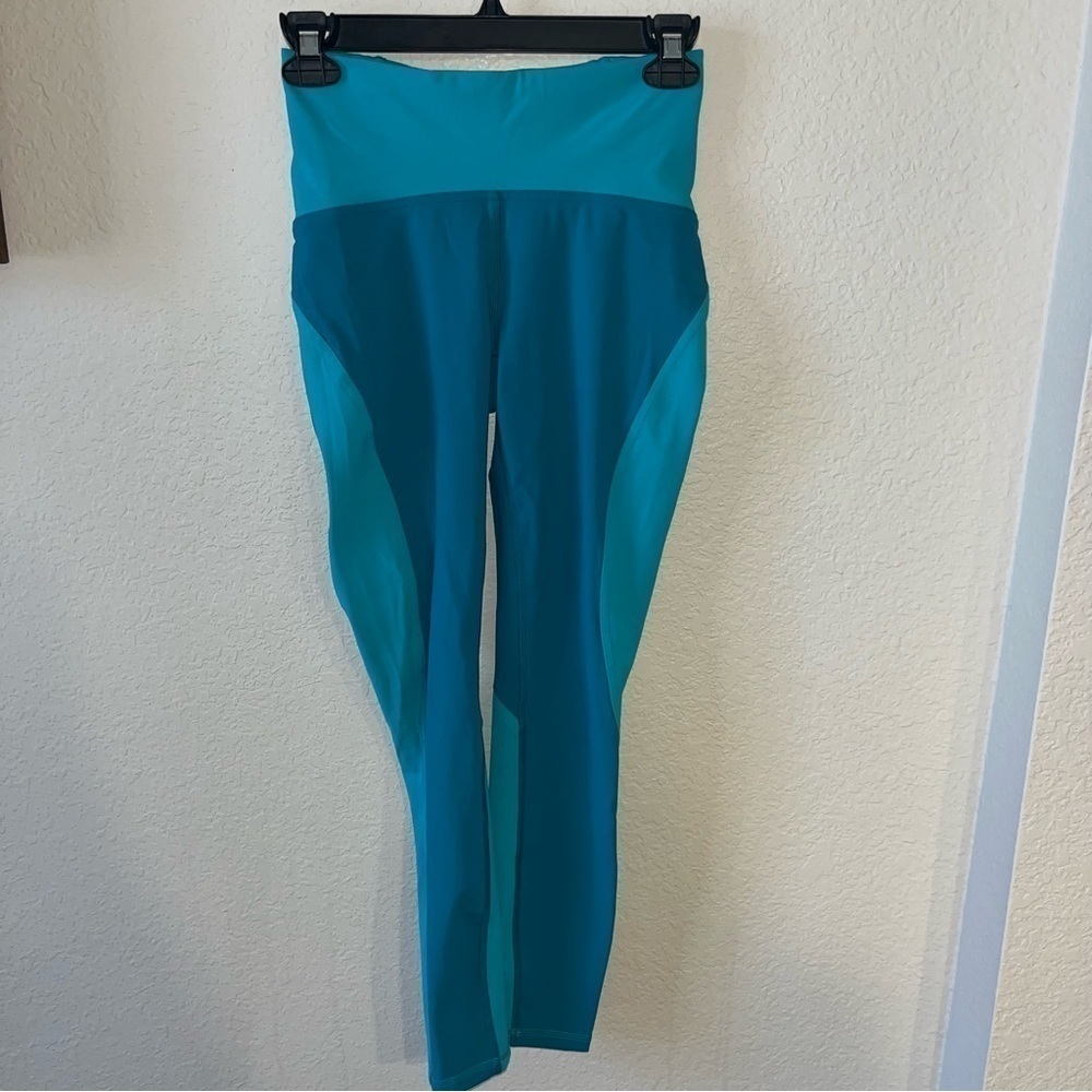 Lululemon Train Times 7/8 Pant *Blocked 25" Spirit Green / Eucalyptus Size 4